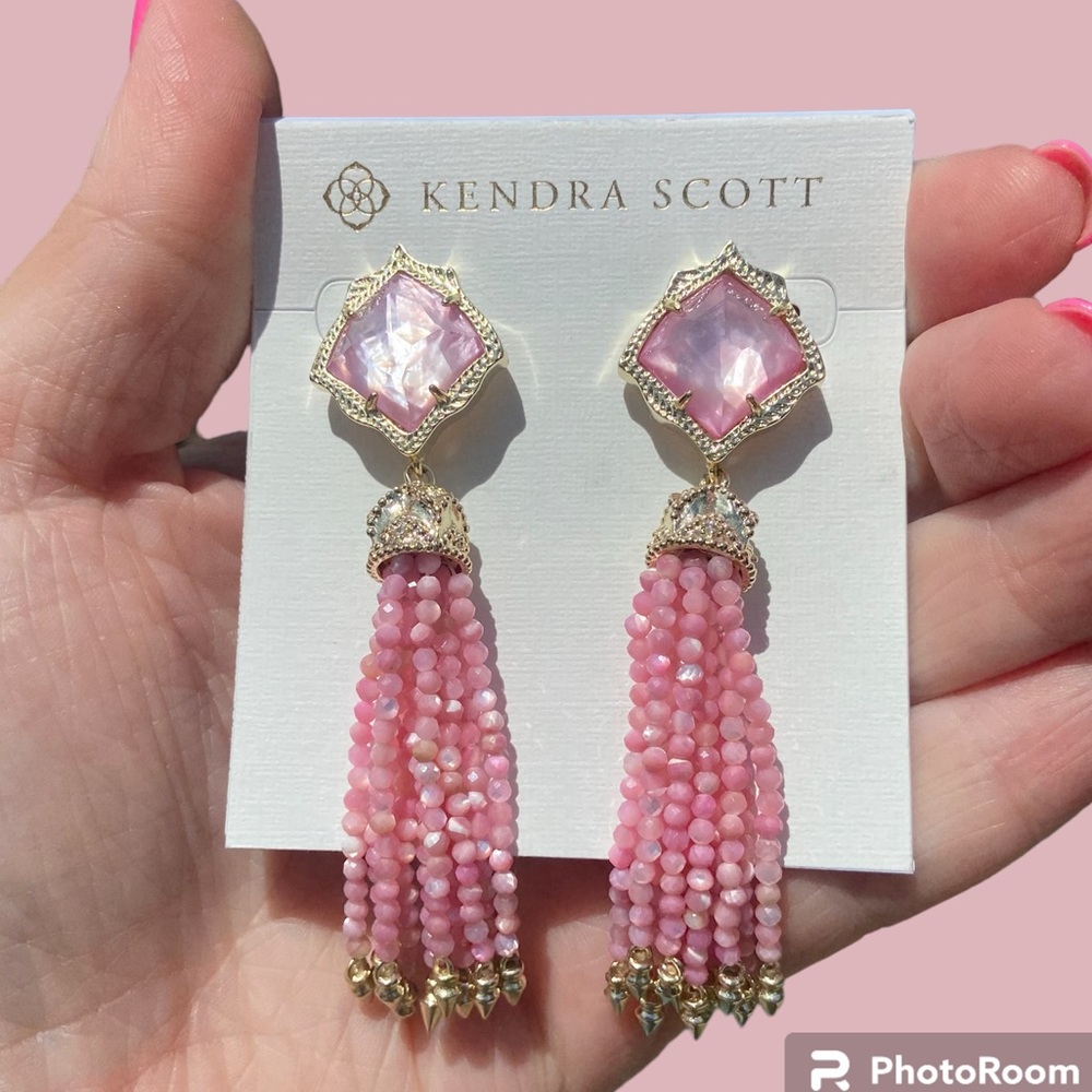 EUC Kendra Scott Pink Pearl Tassel Earrings
